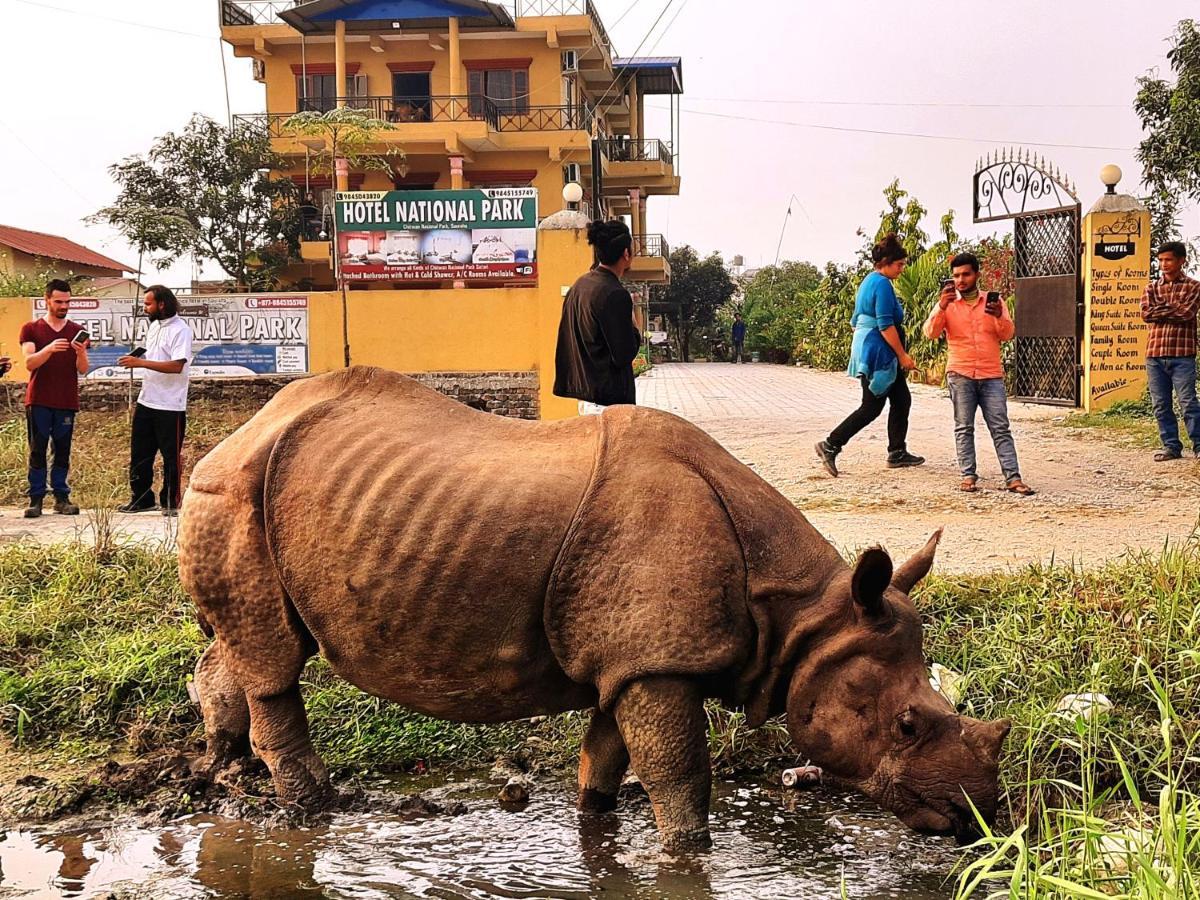 Hotel National Park Sauraha- Homely Stay And Peaceful Location With Jungle Safari Arrangements Exteriör bild