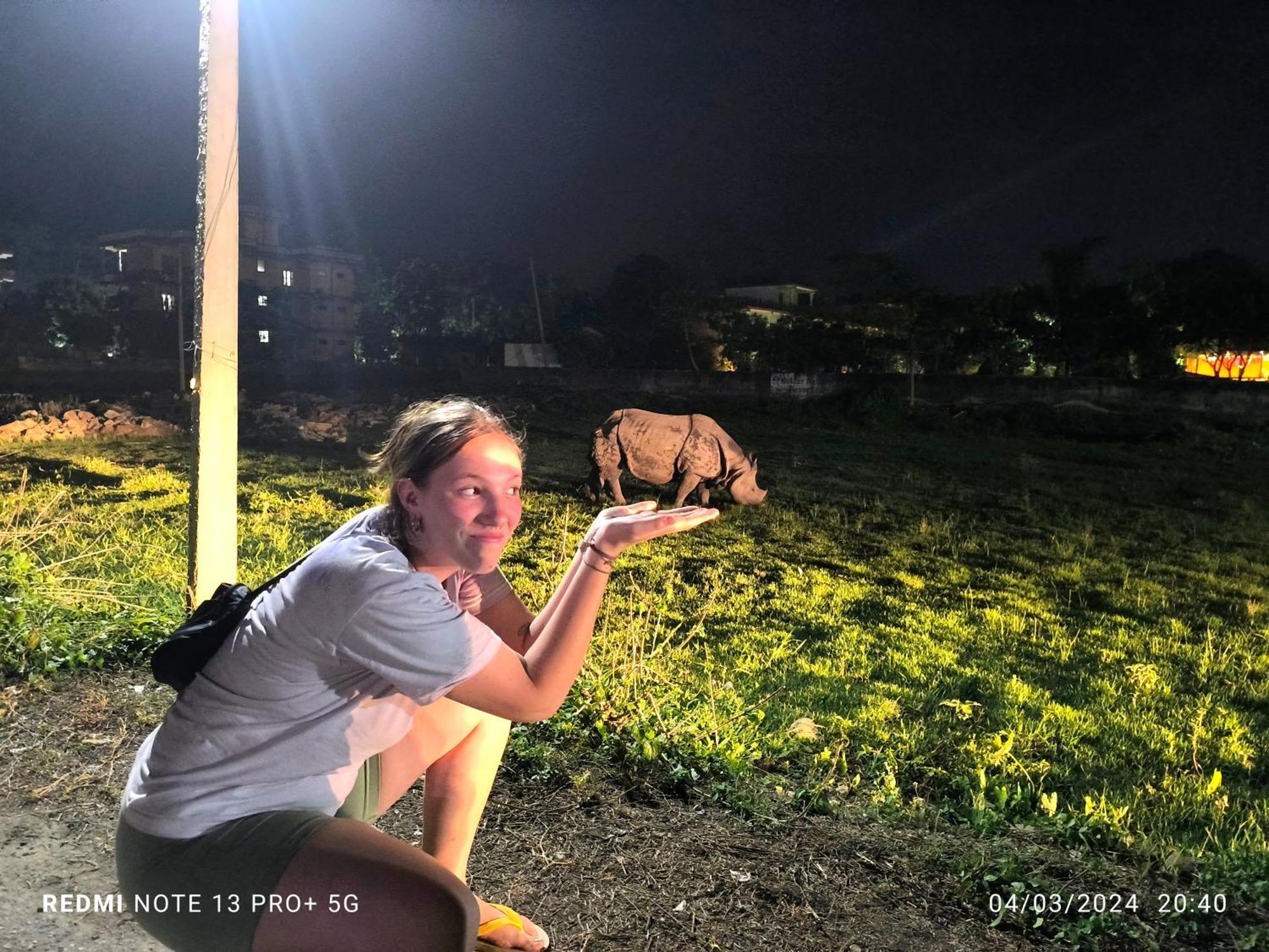 Hotel National Park Sauraha- Homely Stay And Peaceful Location With Jungle Safari Arrangements Exteriör bild